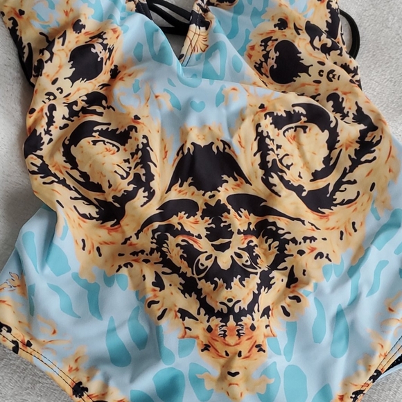 Open back retro print swimsuit - Picture 6 of 10